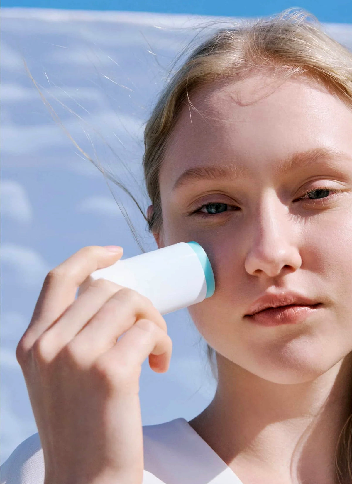 skin1004 madagascar centella hyalu-cica silky-fit sun stick 20g